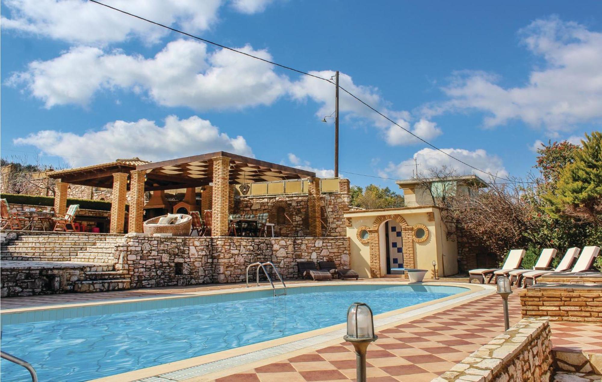 Amazing Home In Koroni With Wifi מראה חיצוני תמונה