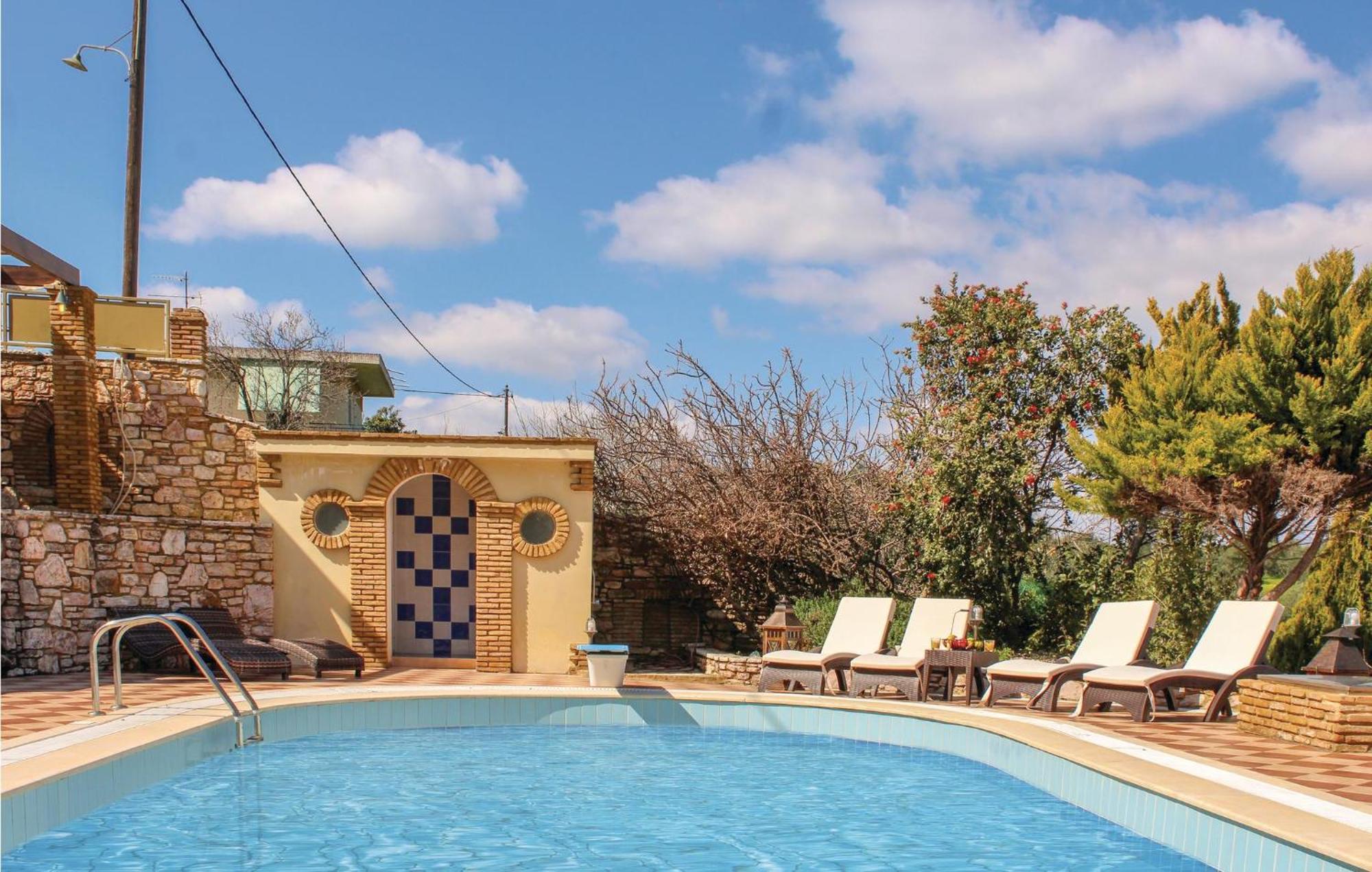 Amazing Home In Koroni With Wifi מראה חיצוני תמונה
