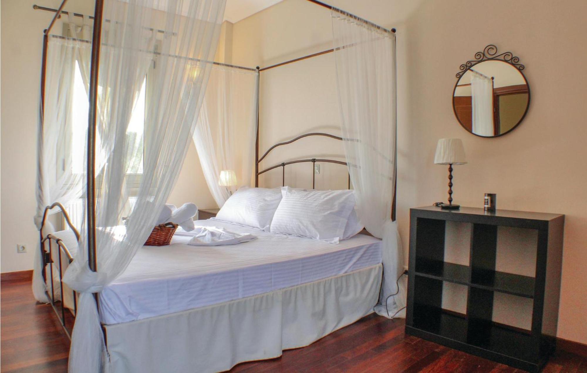 Amazing Home In Koroni With Wifi מראה חיצוני תמונה